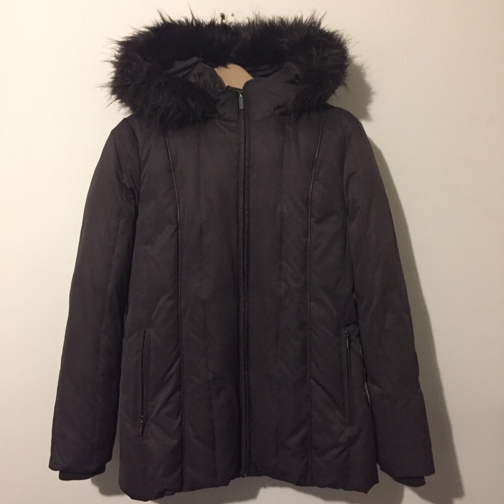 Liz Claiborne hooded puffer jacket